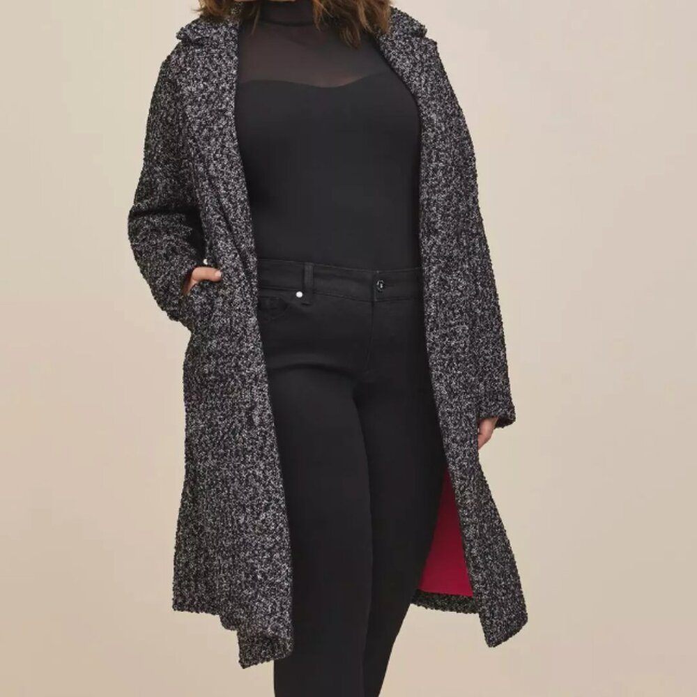 Torrid Statement Black and White Boucle Coat  - It has pockets! (Torrid Size 2)
